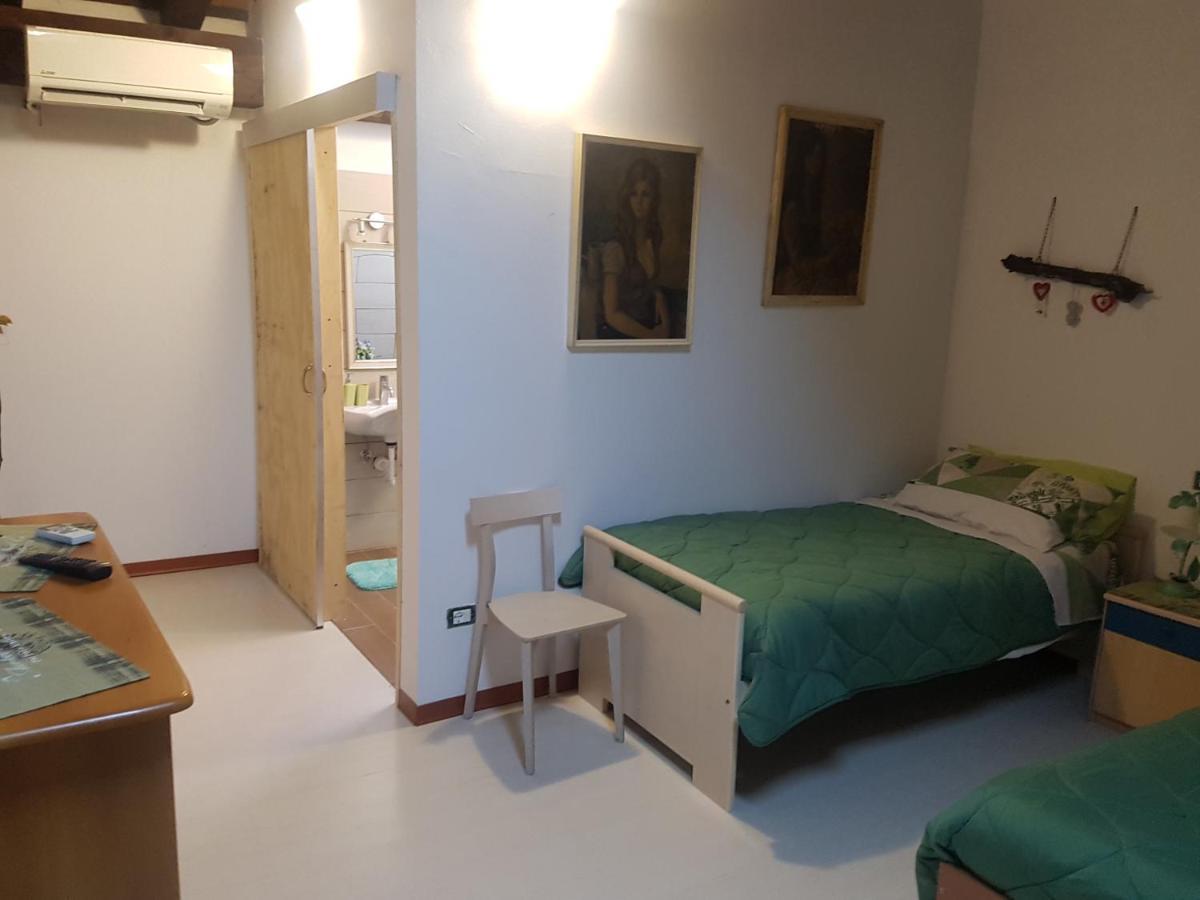 Al Fienile Hotel Orzano Buitenkant foto