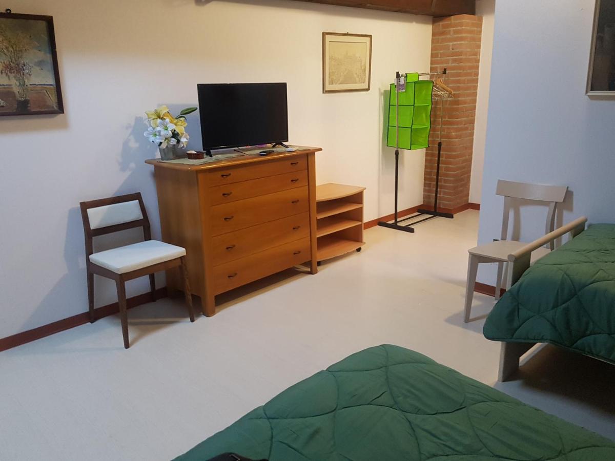 Al Fienile Hotel Orzano Buitenkant foto
