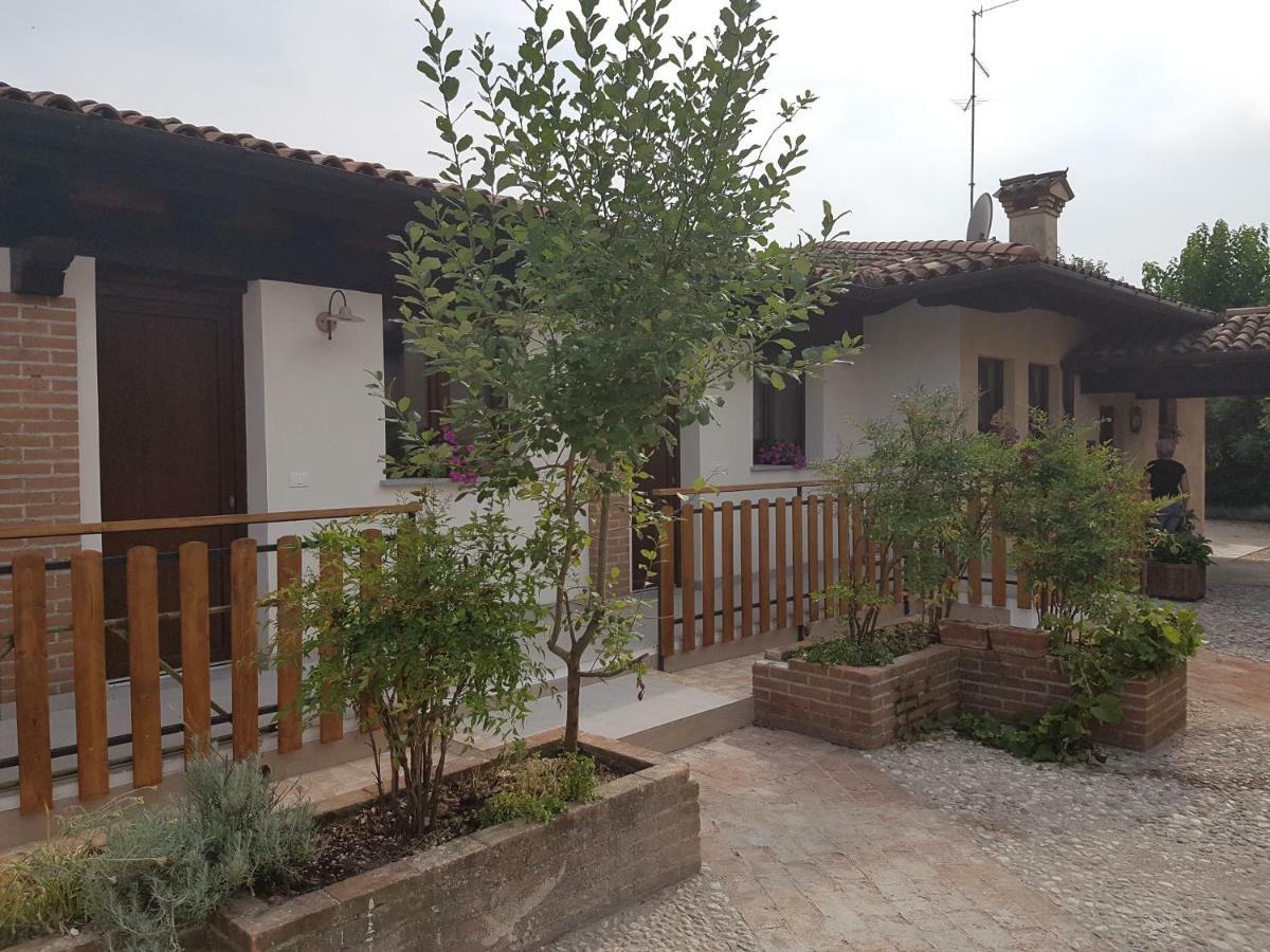 Al Fienile Hotel Orzano Buitenkant foto