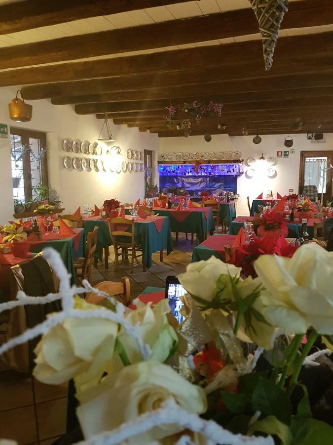 Al Fienile Hotel Orzano Buitenkant foto