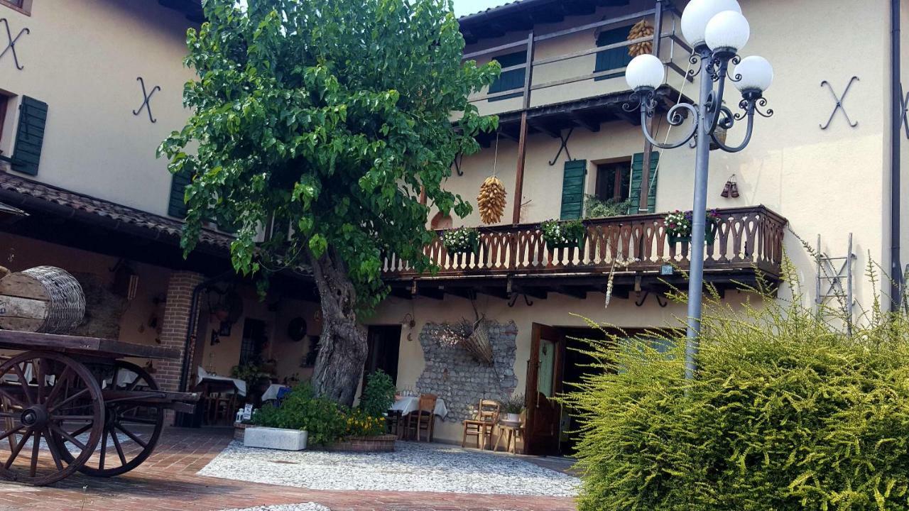 Al Fienile Hotel Orzano Buitenkant foto
