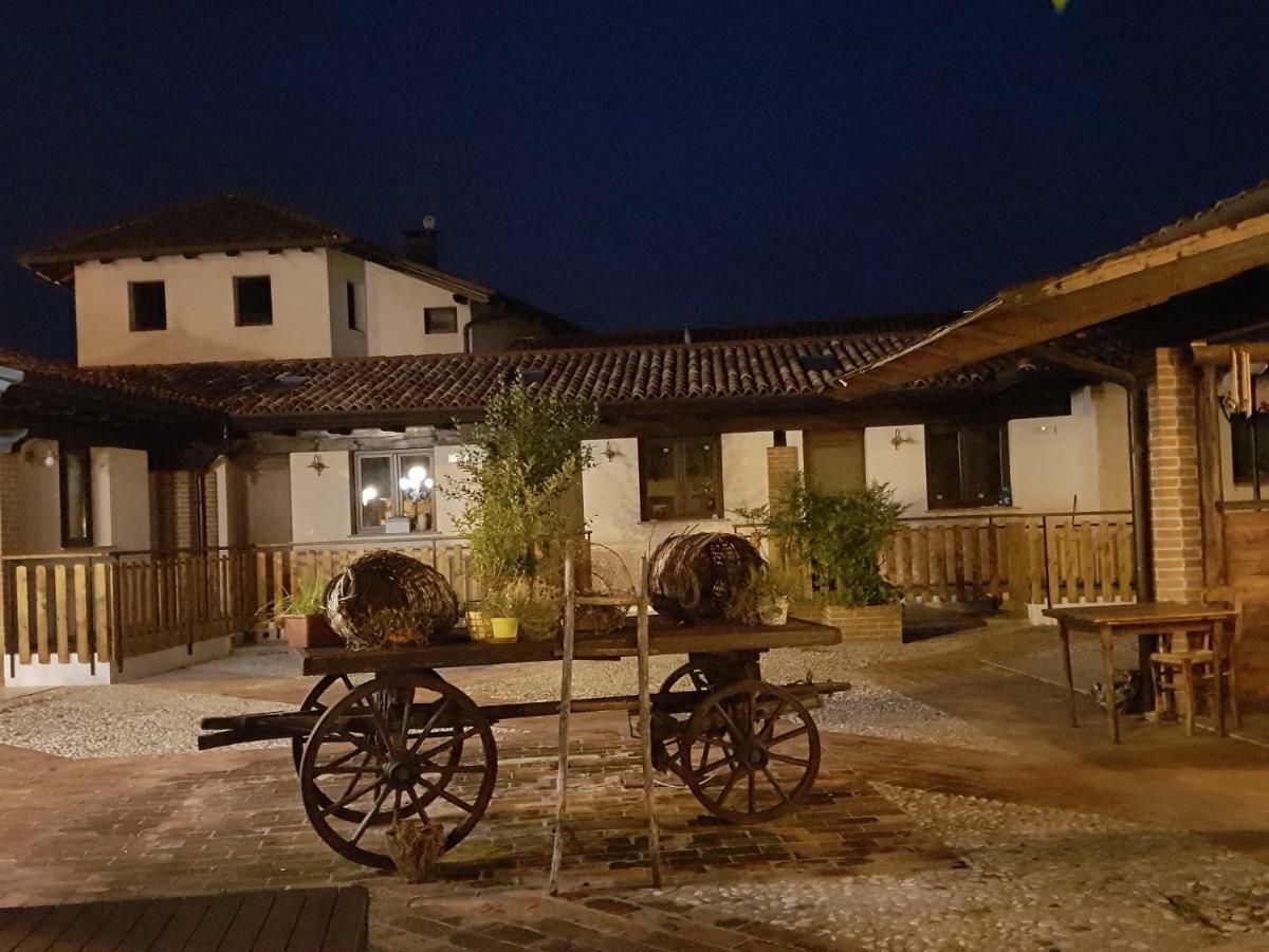 Al Fienile Hotel Orzano Buitenkant foto