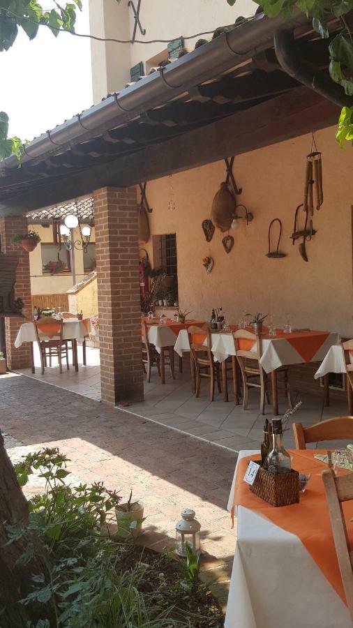 Al Fienile Hotel Orzano Buitenkant foto