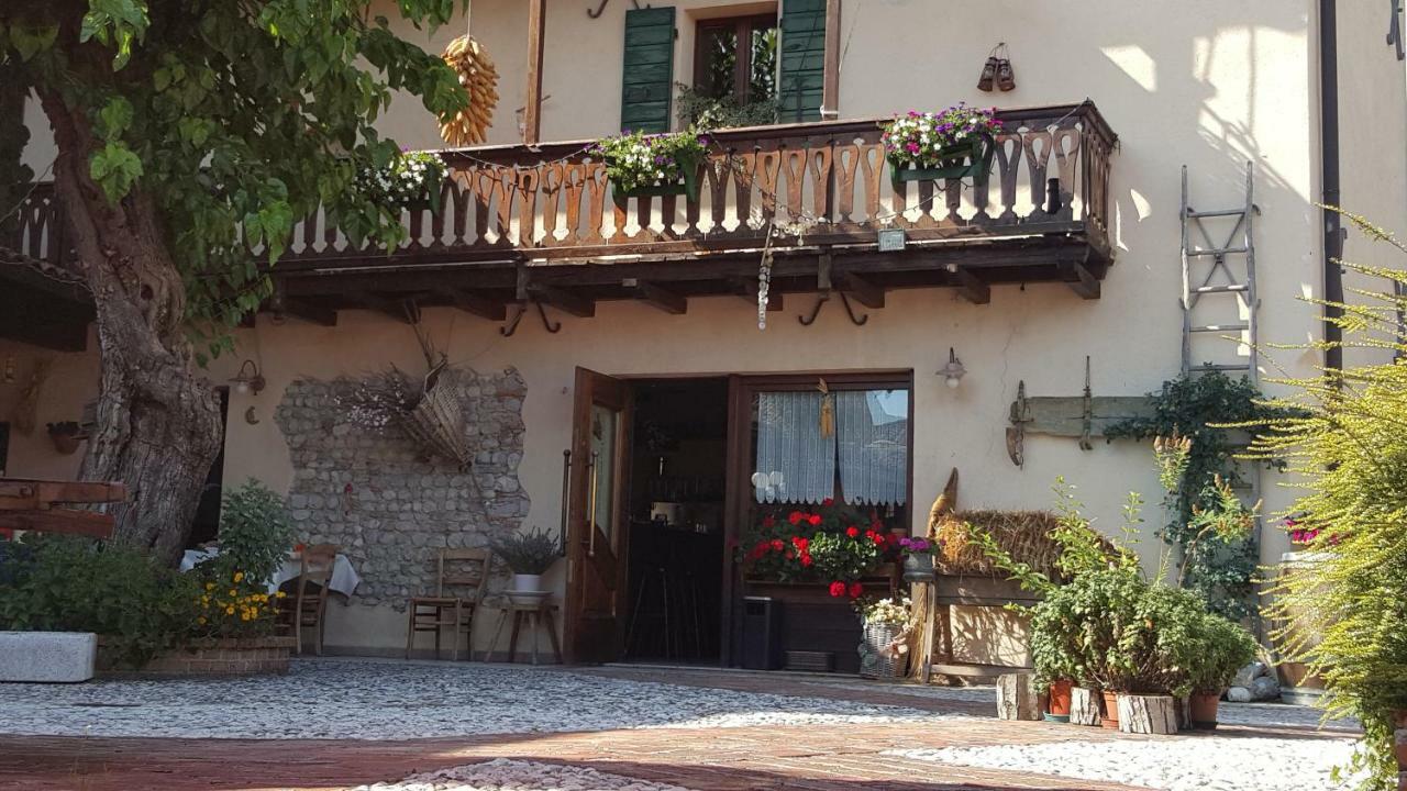 Al Fienile Hotel Orzano Buitenkant foto